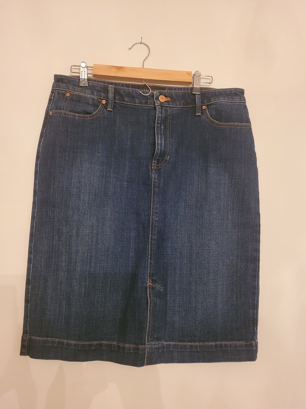 Talbots Petite Dark Blue Denim Skirt with Contrast Stitching